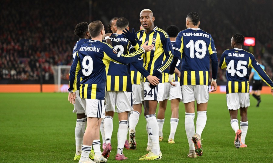 “Fənərbağça”dan Avropa Liqasında darmadağın