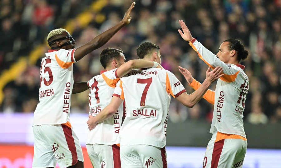 “Qalatasaray”dan darmadağın