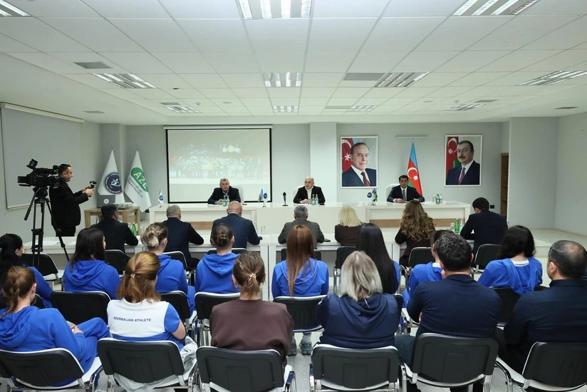 AVF rəhbərliyi milli üzvləri ilə görüşdü