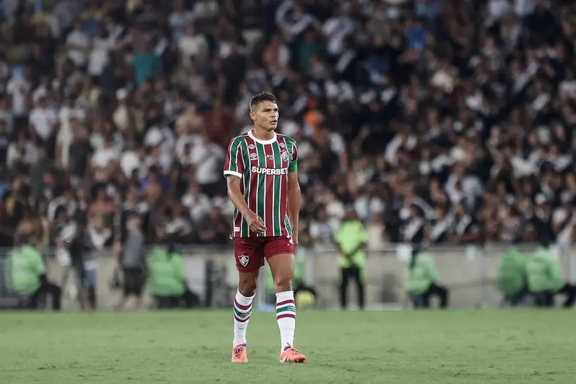 Braziliya millisinin sabiq futbolçusu “Fluminense”dən ayrıldı