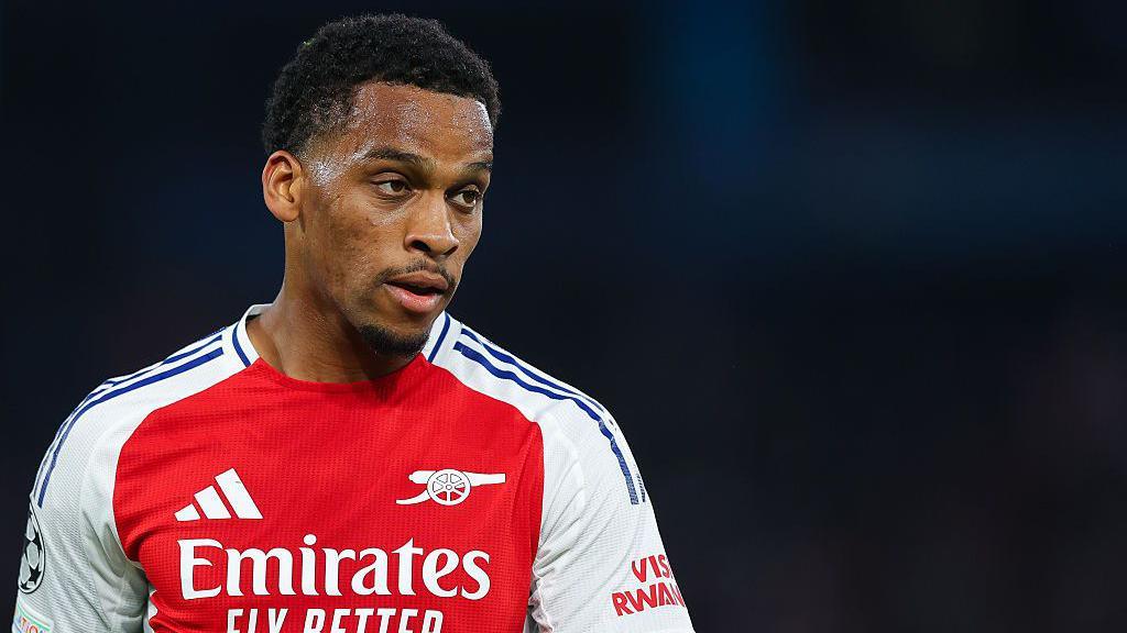 &ldquo;Arsenal&rdquo; müdafiəçisi ilə yeni müqaviləyə dair danışıqlar aparır