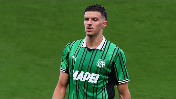&ldquo;Sassuolo&rdquo;nun müdafiəçisi İngiltərə nəhənginə qoşula bilər