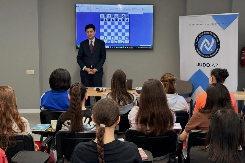 Cüdo millimizin üzvləri üçün şahmat dərsi