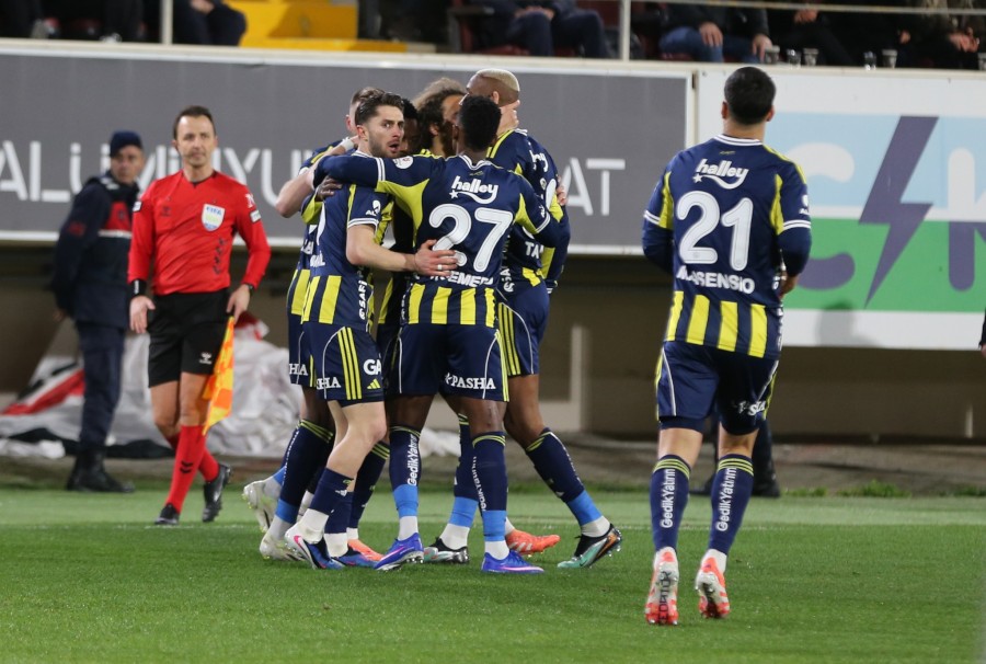 &ldquo;Trabzonspor&rdquo; və &ldquo;Fənərbağça&rdquo;dan qələbə