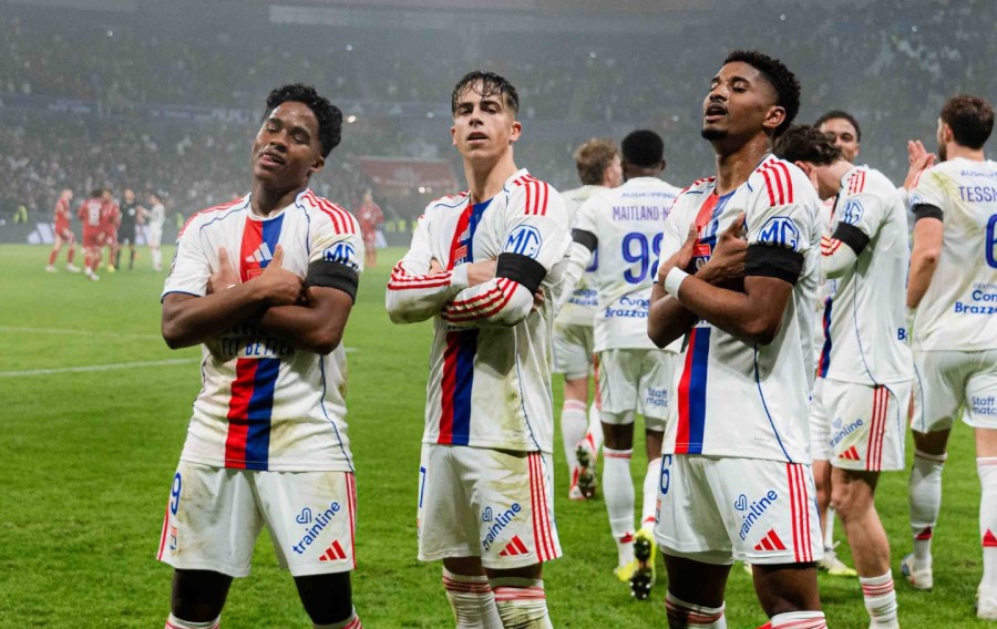 &ldquo;Nant&rdquo; uduzdu, &ldquo;Renn&rdquo; xal itirdi