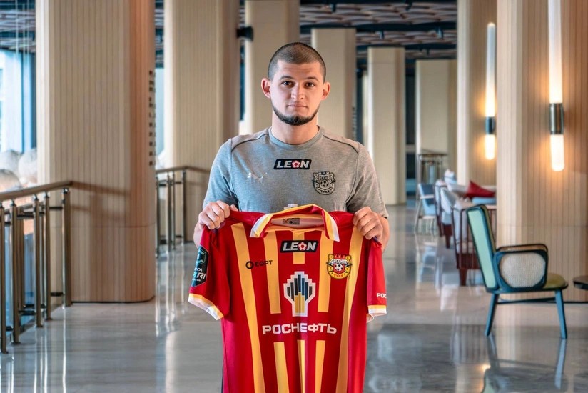 &ldquo;Sabah&rdquo;dan ayrılan futbolçu rəsmən &ldquo;Arsenal&rdquo;da!