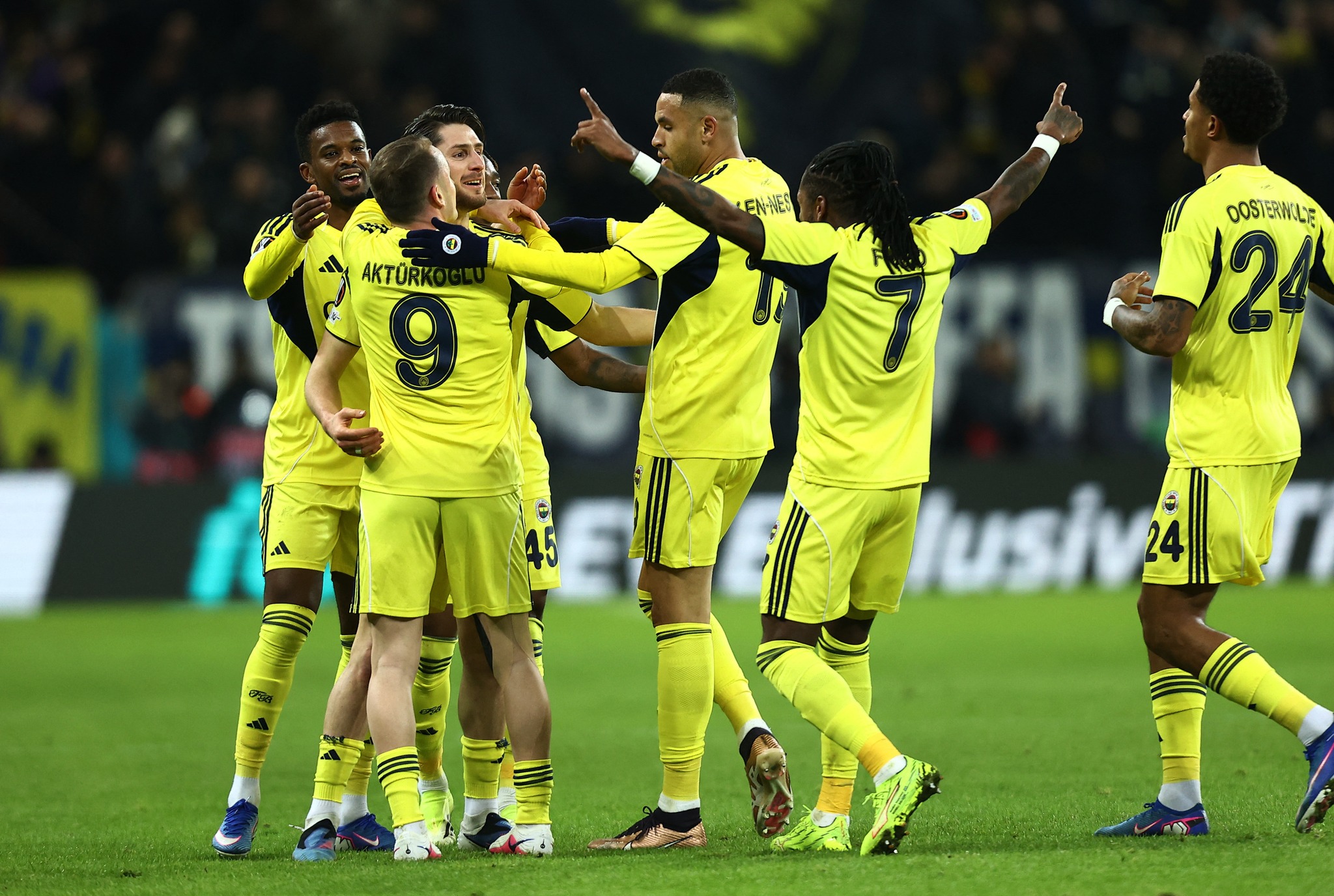 “Fənərbağça” Avropa Liqasının pley-offuna vəsiqə qazandı