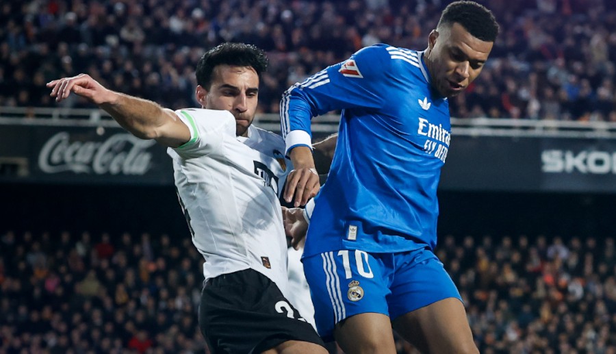 Mbappe Ronaldo və Messinin nailiyyətini təkrarladı