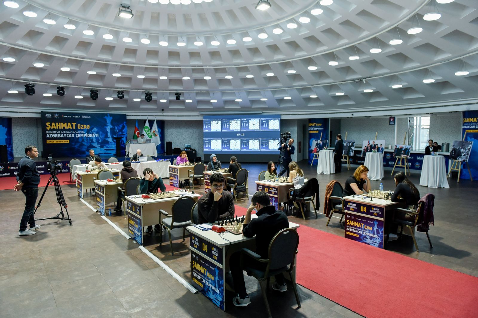 Yarımfinala 3 vəsiqənin sahibi bəllidir