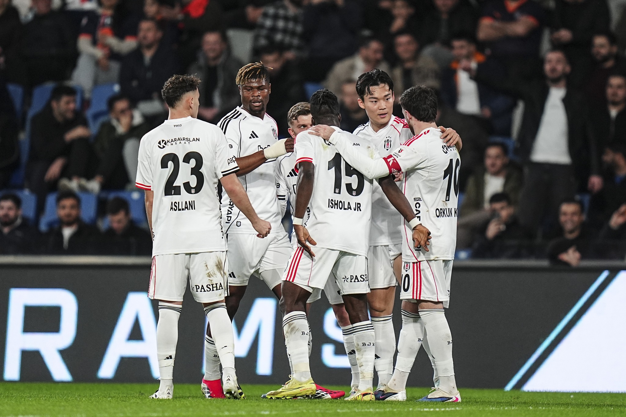 &ldquo;Beşiktaş&rdquo;dan çətin qələbə