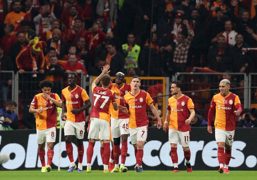&ldquo;Qalatasaray&rdquo; &ldquo;Yuventus&rdquo;u darmadağınla yola saldı