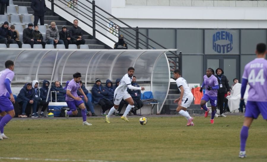 Qubada qapılara qol vurulmadı - VİDEO