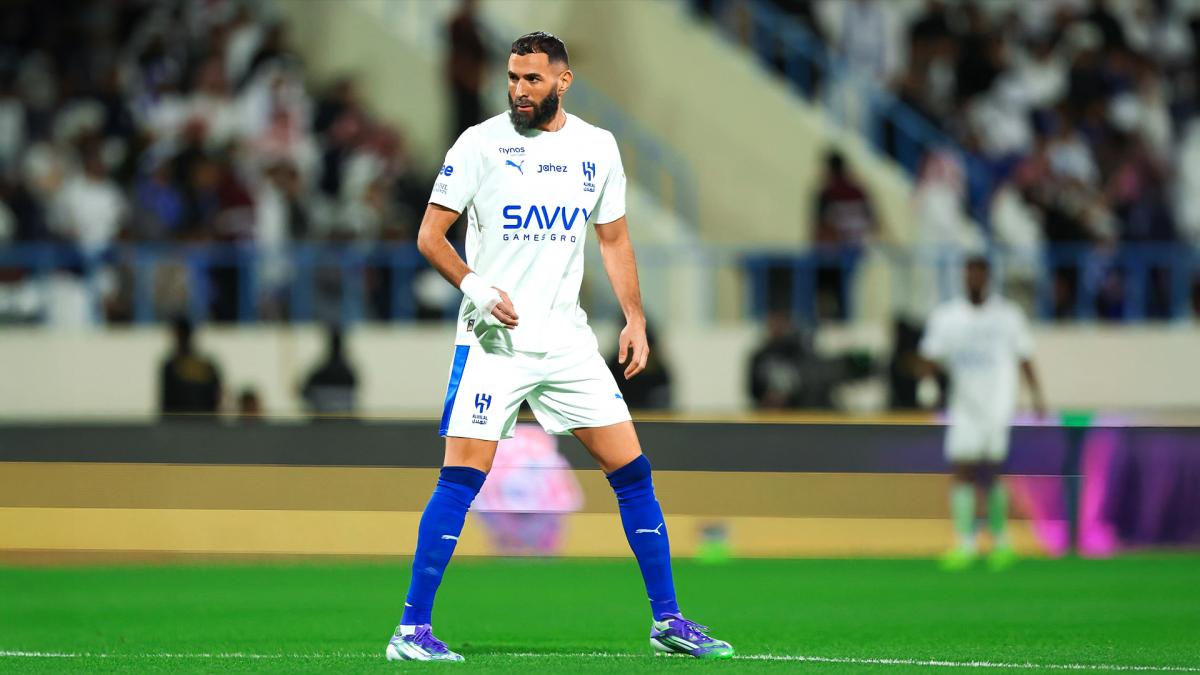 Benzema baş məşqçisi ilə mübahisə etdi