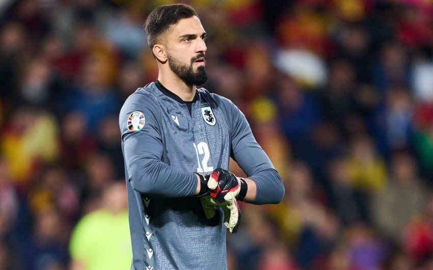 Qapıçısı &ldquo;Liverpul&rdquo;dan ayrıla bilər