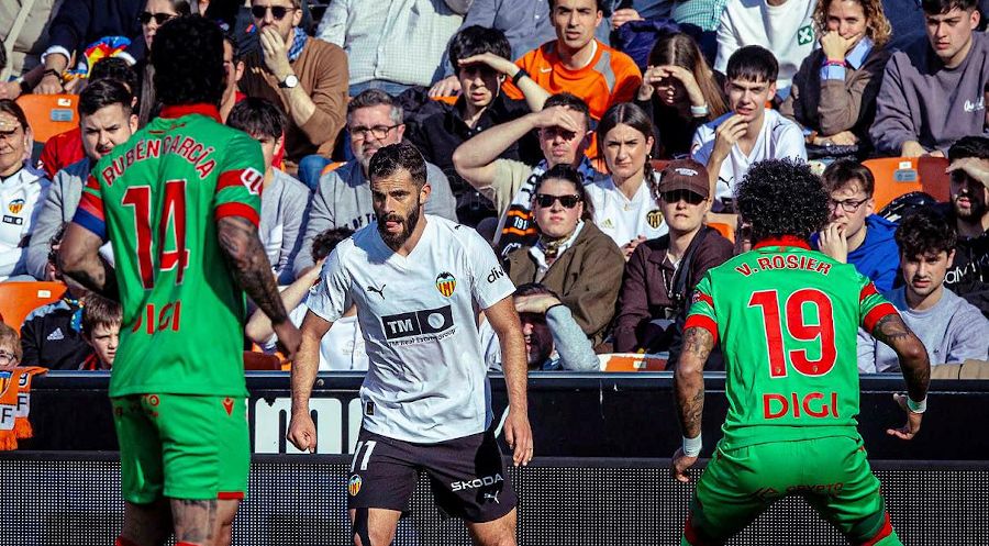 “Valensiya” və “Selta”dan çətin qələbə