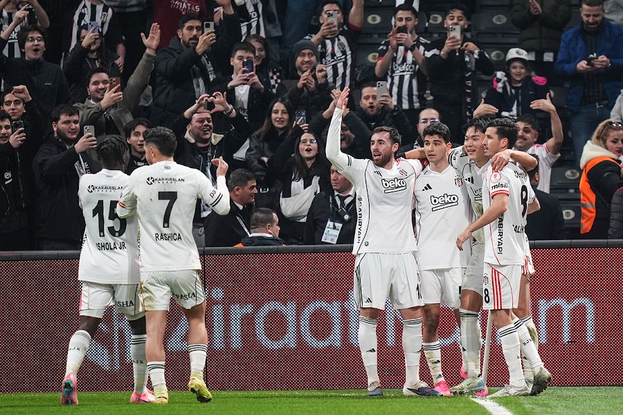 “Beşiktaş” qrup birincisi oldu