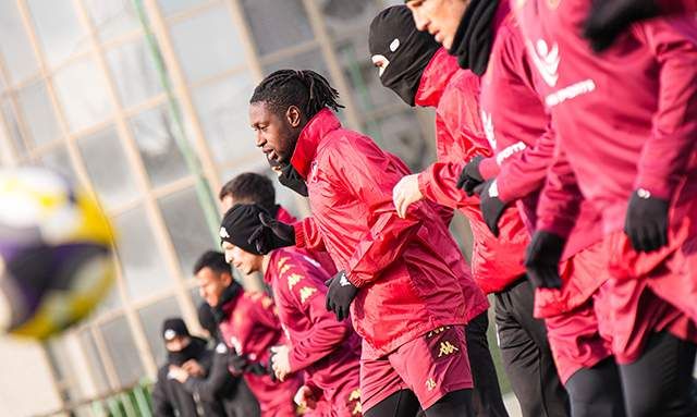 &ldquo;Neftçi&rdquo; &ldquo;Turan Tovuz&rdquo;la matça bir itki ilə çıxacaq