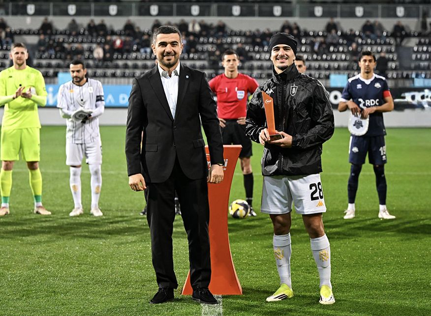 Kurçi mükafatlandırıldı