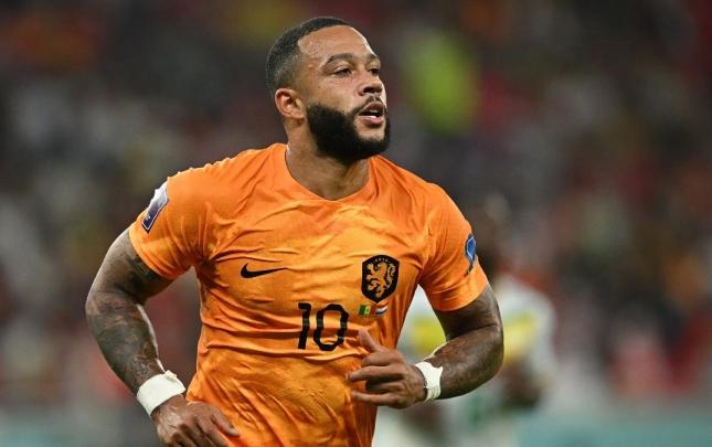 Niderlandlı hücumçu 1 aylıq sıradan çıxıb