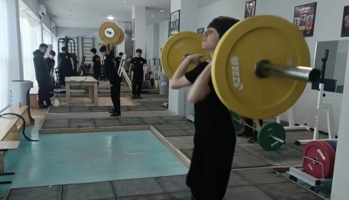 Bölgələrdəki idman məktəbləri avadanlıqla təmin edilir