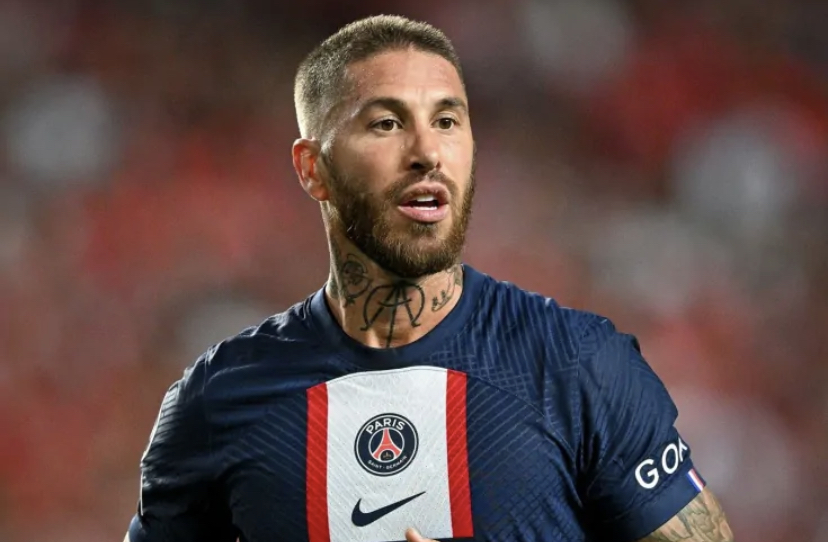 PSJ keçmiş futbolçusuna təbrik ünvanladı