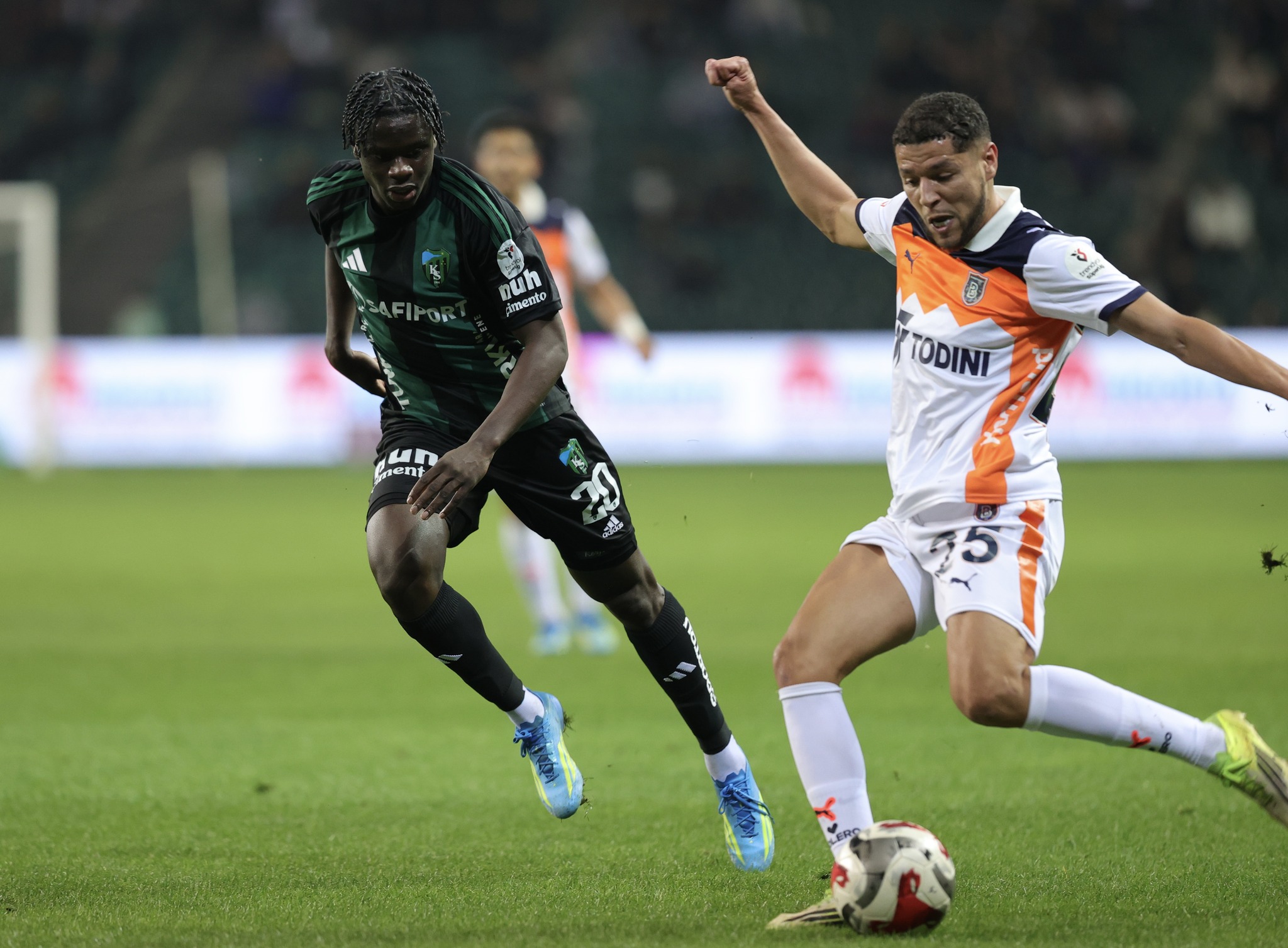 &ldquo;Başakşəhər&rdquo; səfərdə xal itirdi