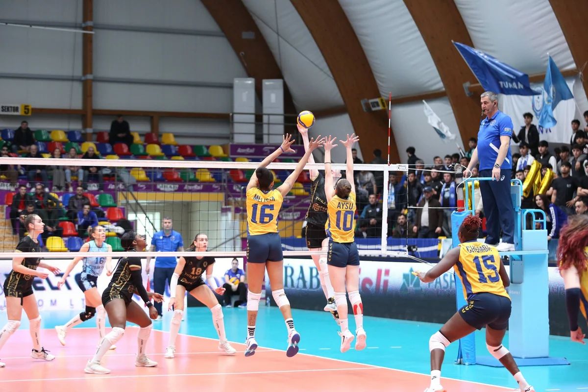 “DH Volley” və “Turan”dan qələbə