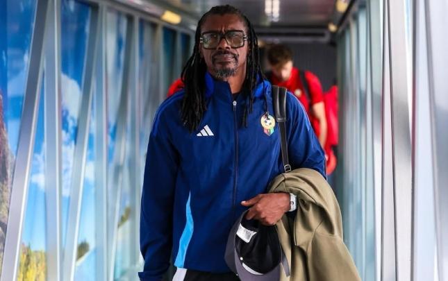 Millinin baş məşqçisi istefa verdi