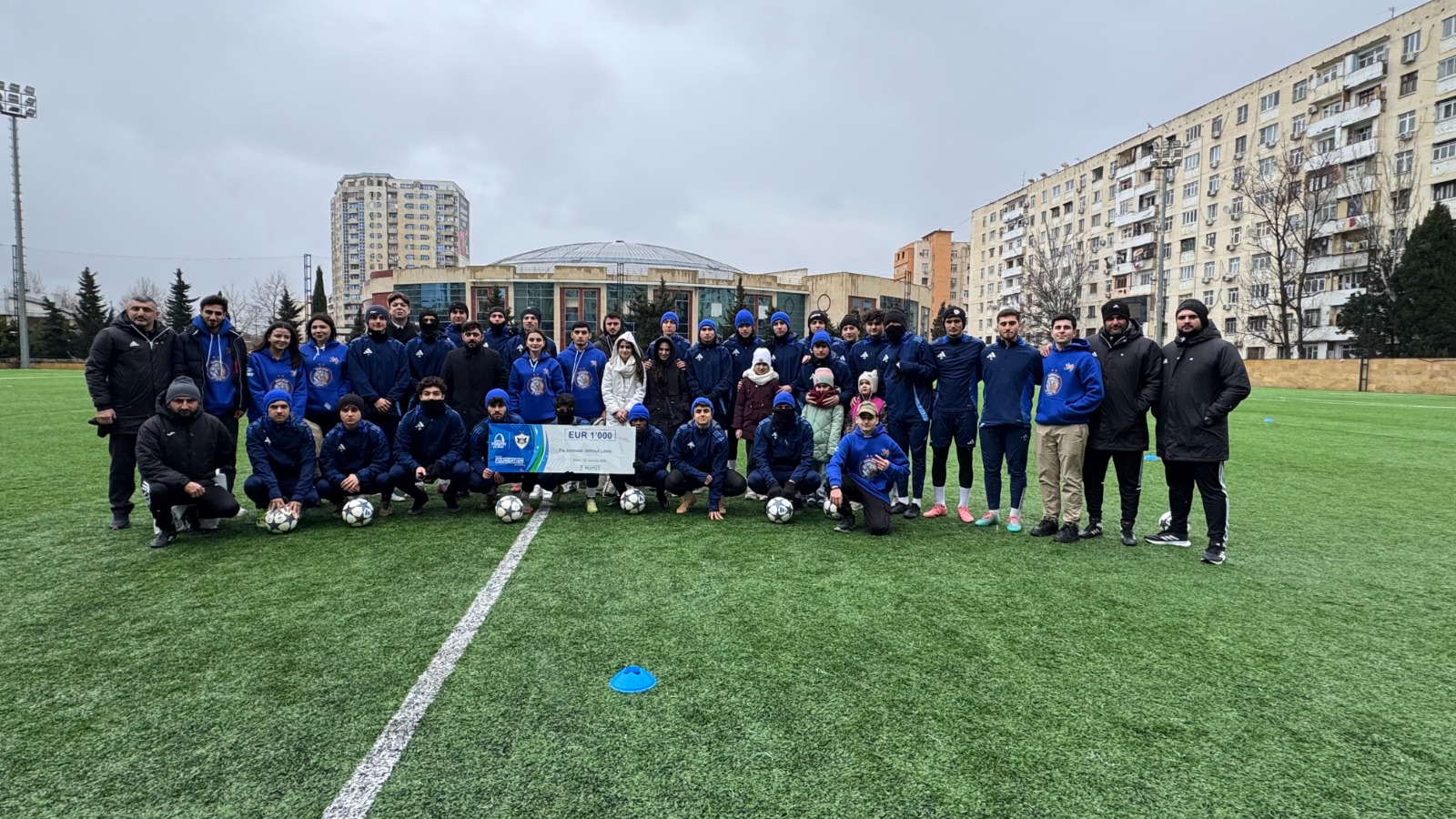 "Qarabağ"ın U-19 komandasından uşaqlarla görüş