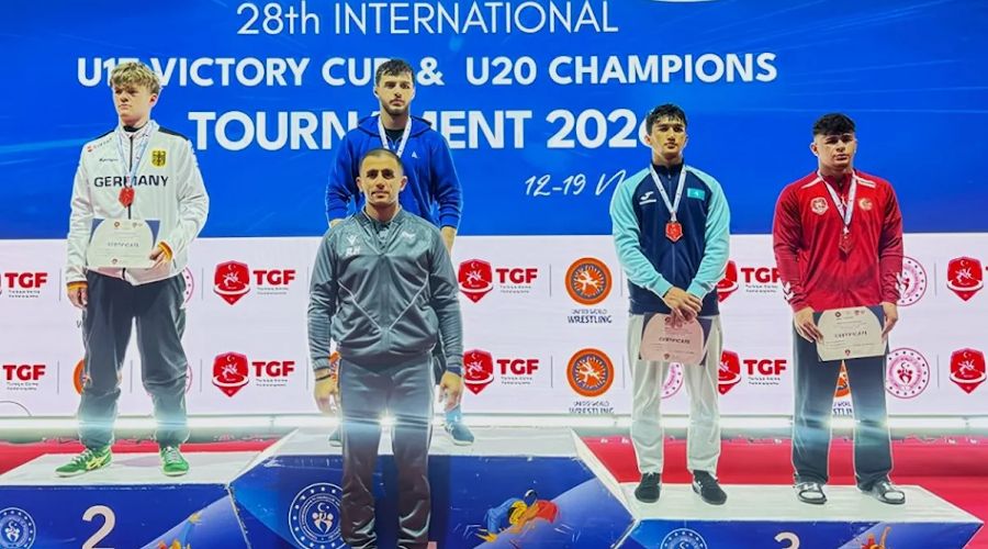 Azərbaycan güləşçilərindən “Zəfər kuboku”nun ilk günündə 4 medal