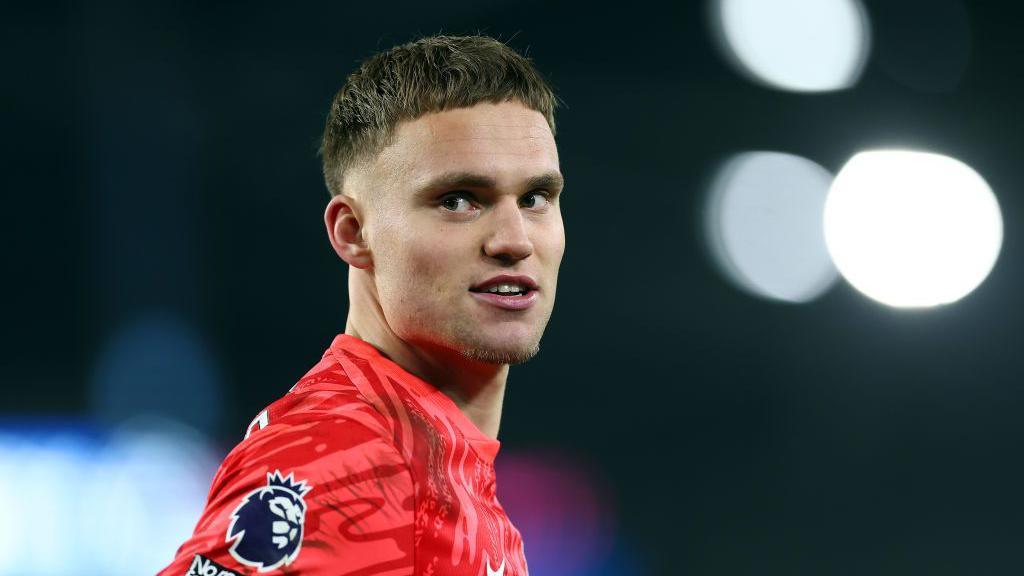 PSJ yeni qapıçı gözaltı edib