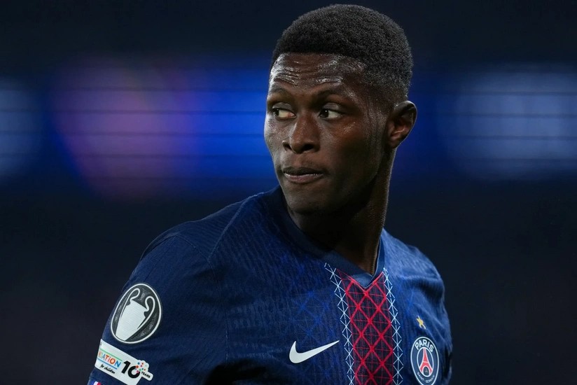 &ldquo;Barselona&rdquo; PSJ-nin müdafiəçisini satın ala bilər