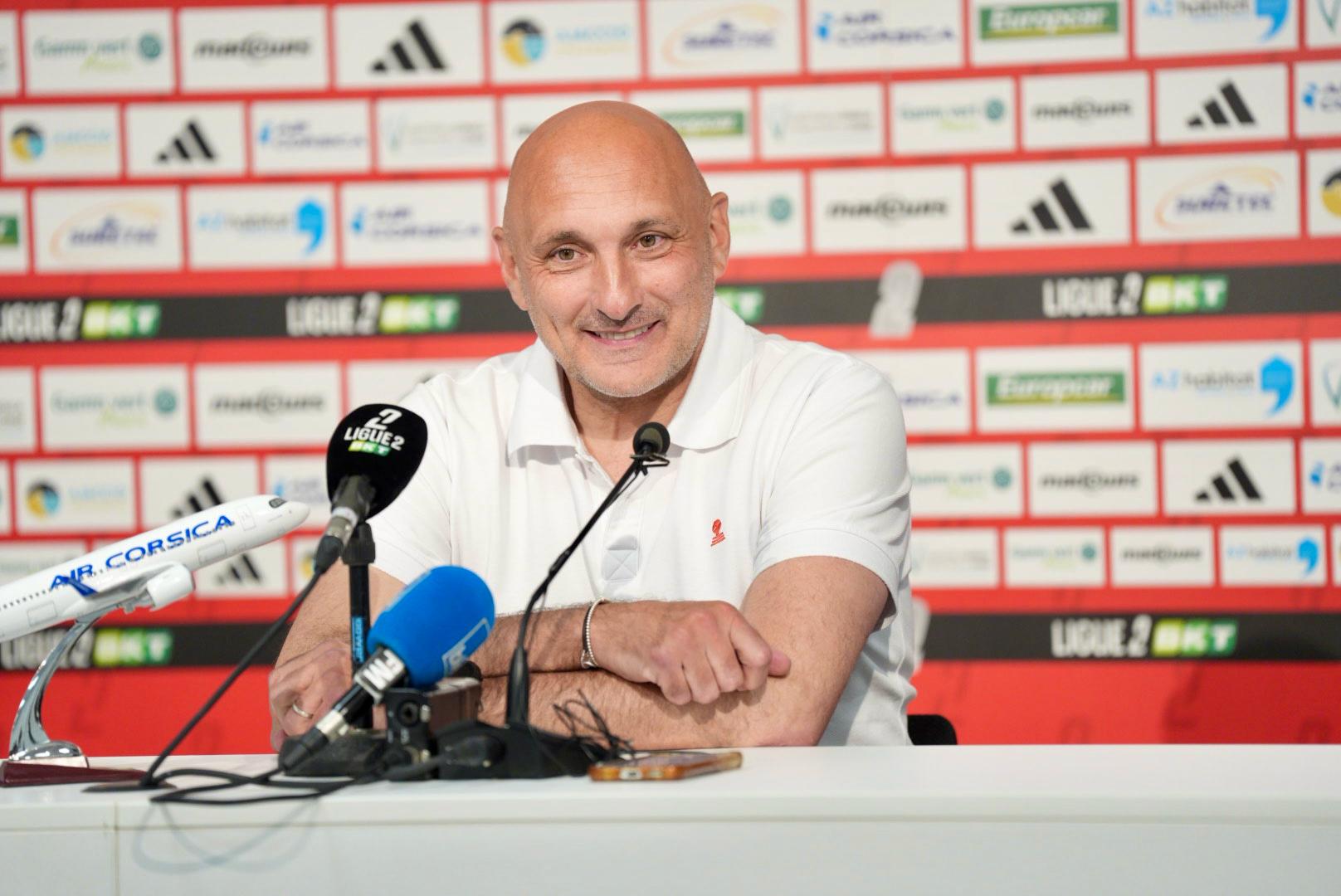 &ldquo;Loryan&rdquo;da baş məşqçi dəyişikliyi gözlənilir