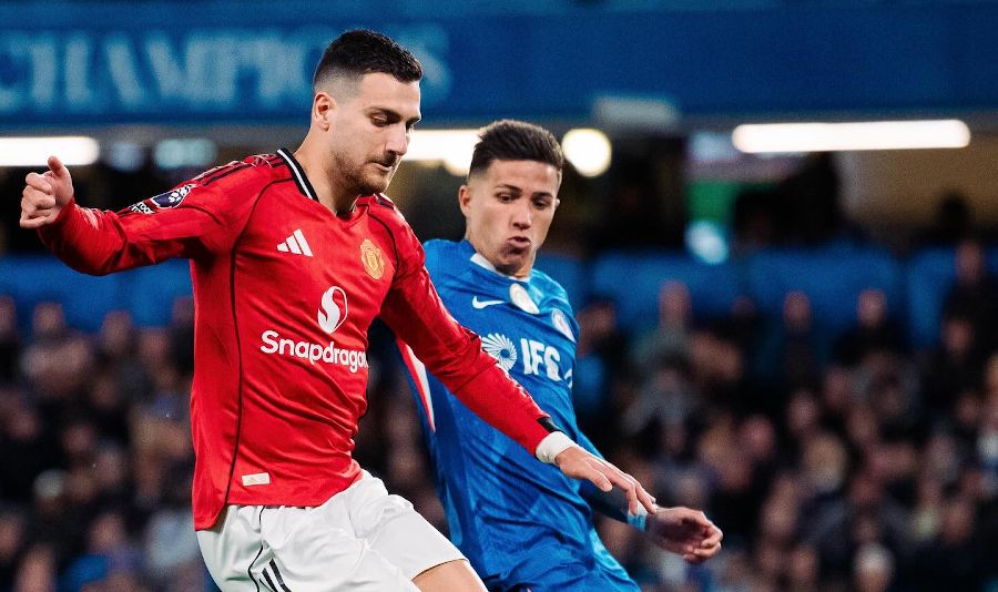 &ldquo;Çelsi&rdquo; &ldquo;Mançester Yunayted&rdquo;ə məğlub oldu