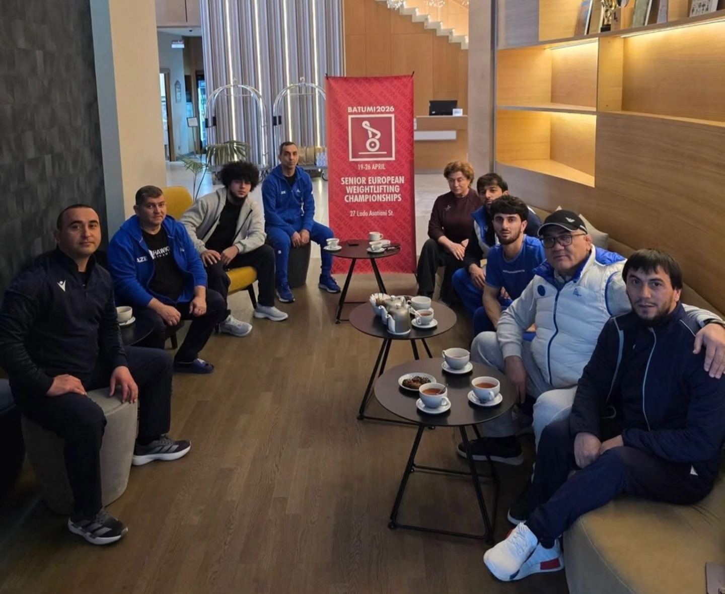 Umudov Avropa çempionatı öncəsi milli üzvləri ilə görüşdü