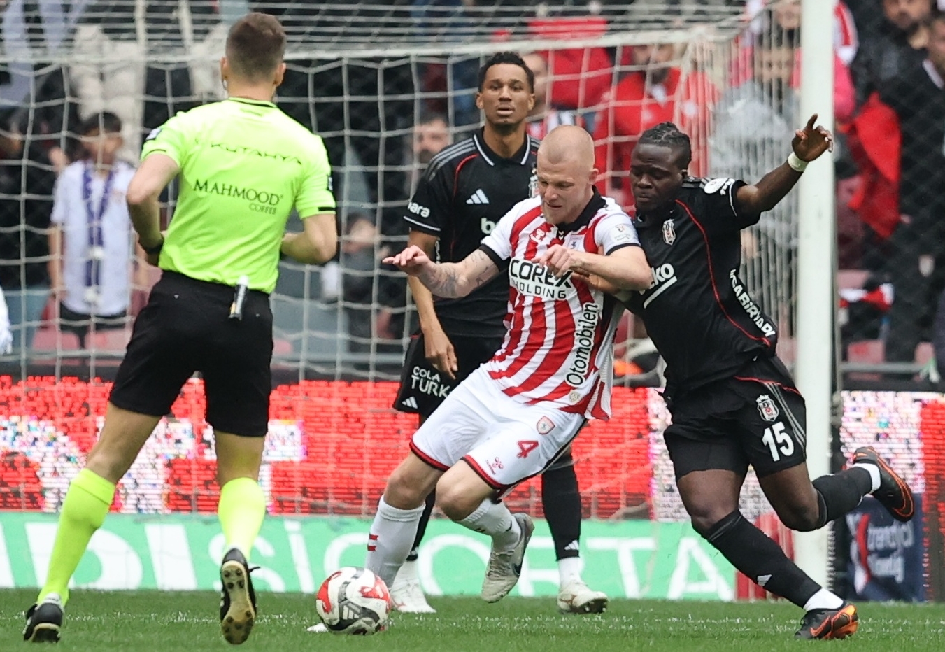 &ldquo;Beşiktaş&rdquo; &ldquo;Samsunspor&rdquo;a məğlub oldu