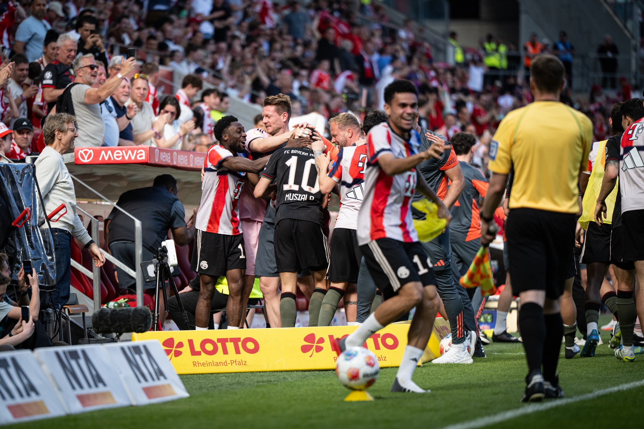 &ldquo;Bayern&rdquo;dən əzmkar qələbə