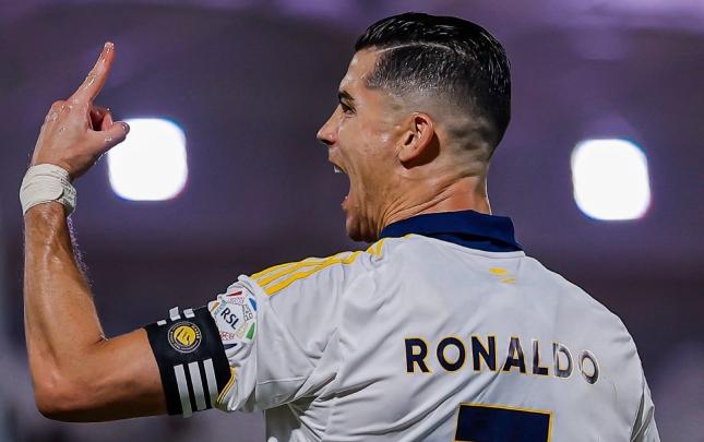Ronaldo 100-ə çatdı