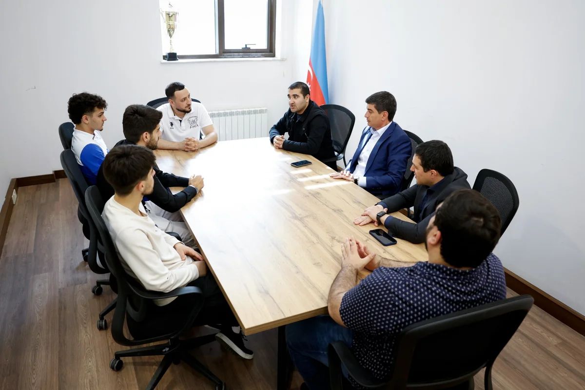 Beynəlxalq yarışlarda medal qazanan idmançılarla görüş keçirilib