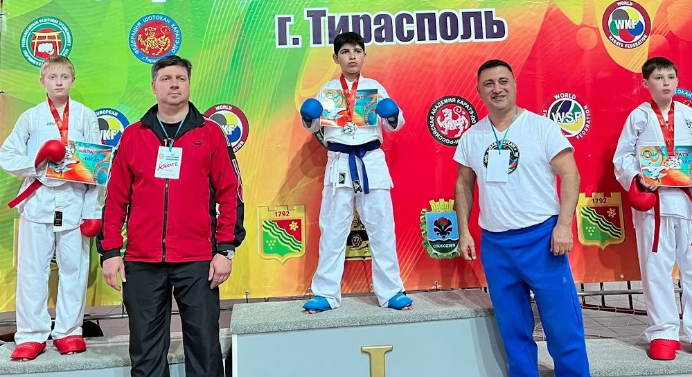 Azərbaycan karateçilərindən Moldovada 11 medal