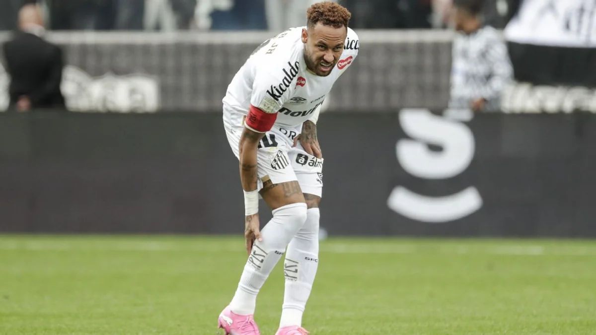 Neymar zədələndi