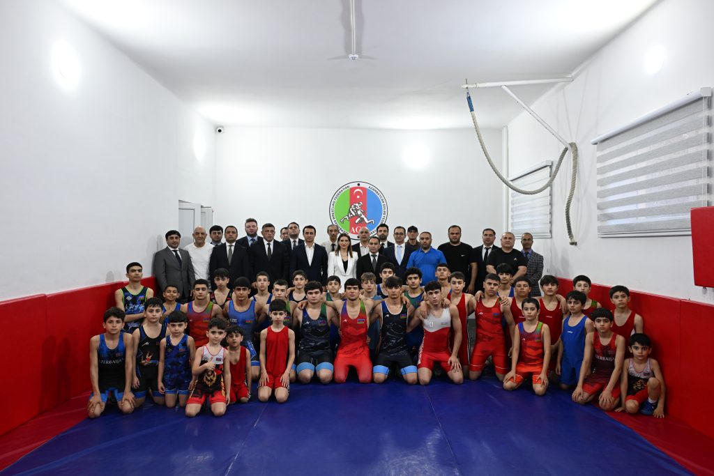Olimpiya çempionlarından güləşçilərə motivasiya və uğur mesajı