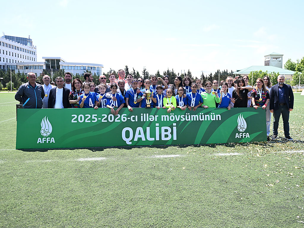 U-14 Qızlar Liqasının qalibləri mükafatlandırıldı