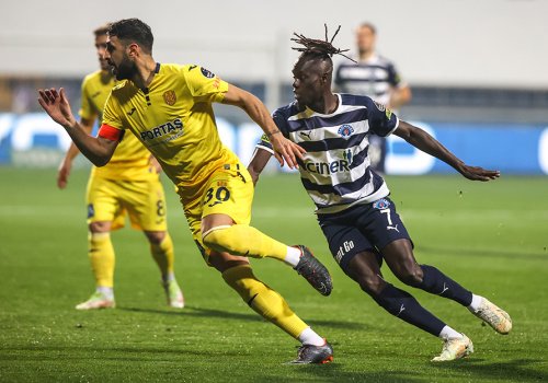 “Ümraniyəspor” 3 xalı 3 qolla qazandı