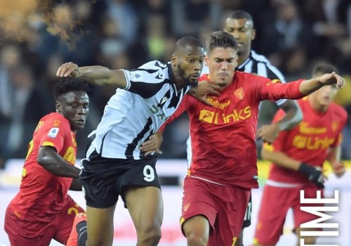 “Udineze” doğma meydanda xal itirdi