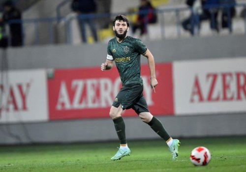 Hüseynovun 300-cü oyunu