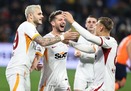 “Fənərbaxça” uduzdu, “Qalatasaray” darmadağına sevindi