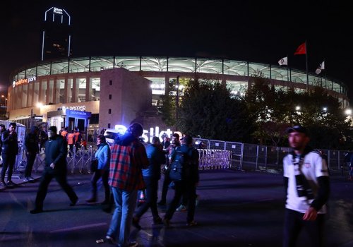 “Beşiktaş”ın oyunu təxirə salındı - İstanbuldakı partlayışa görə