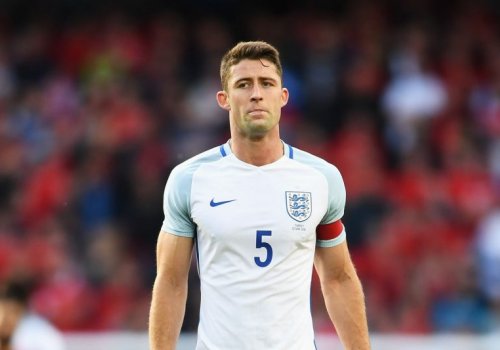 İngiltərə millisinin sabiq üzvü futbolçu karyerasını bitirdi