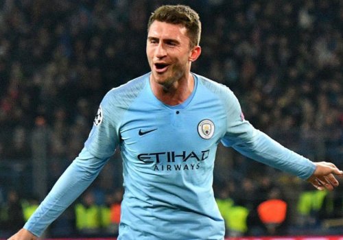 PSJ müdafiəçi axtarışındadır